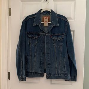 Trucker jean jacket